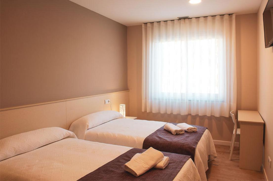 Hotel La Puerta De Arzúa المظهر الخارجي الصورة