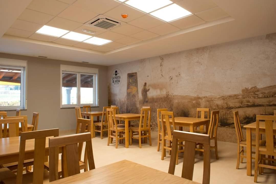 Hotel La Puerta De Arzúa المظهر الخارجي الصورة